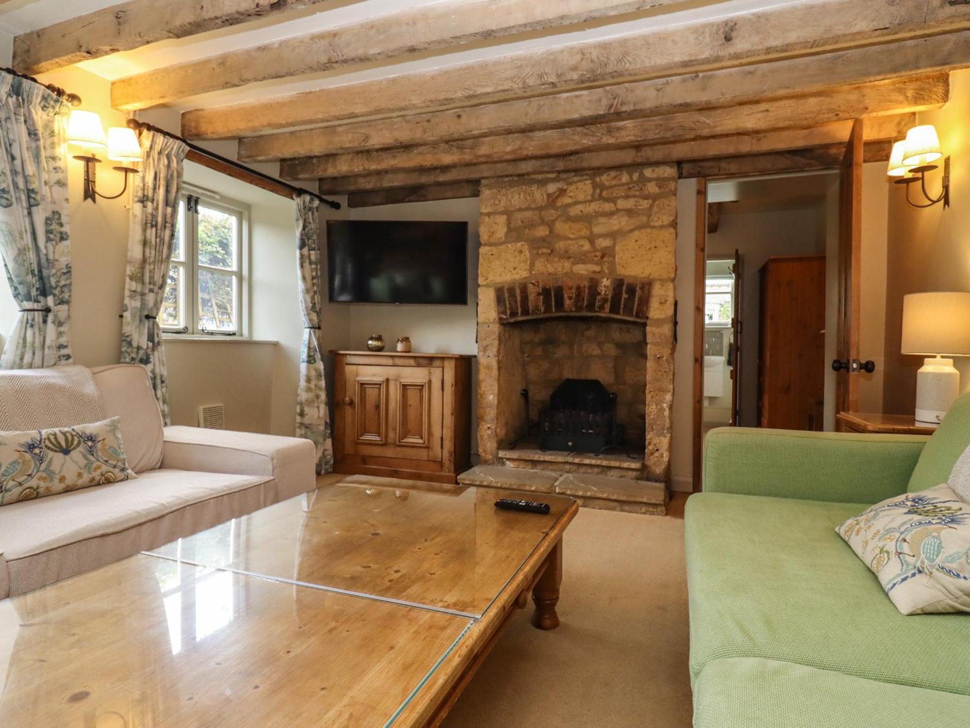 Robins Nest Villa เชลเทนแฮม ภายนอก รูปภาพ